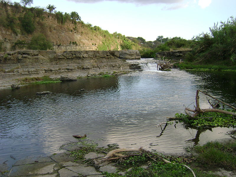 File:Rio Cauto 2.JPG