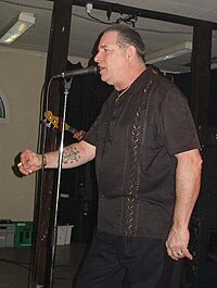 Singer Robert Gordon