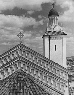 Roof and corner tower, March 1938 Roof and bell tower of the Holy Trinity Church, Woolloongabba, Brisbane, March 1938 (4970061124).jpg