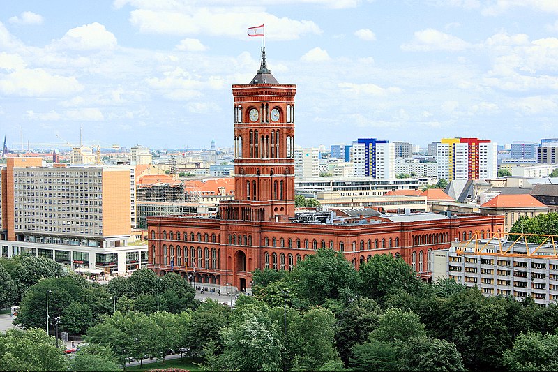 File:Rotes Rathaus.jpg