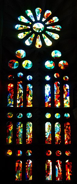 File:Sagrada Familia Stained Glass 5 (5839063649).jpg