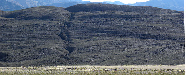 Shoreline Butte, close with shorelines visible