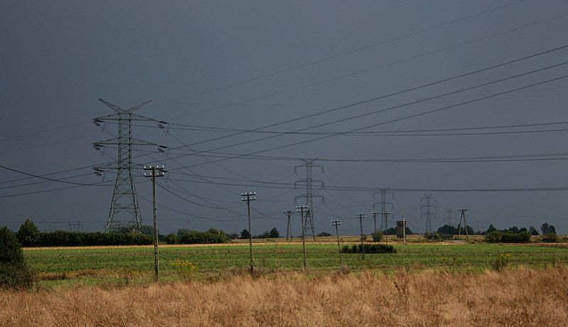 File:Sieci elektroenergetyczne powiat gliwicki 2014-08-15 p.jpg