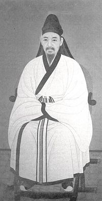 Sitting Yi I.jpg