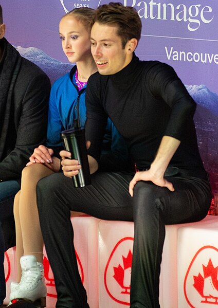 File:Skate Canada 2023 -Pairs Short-McIntoch & Mimar-01 (cropped).jpg