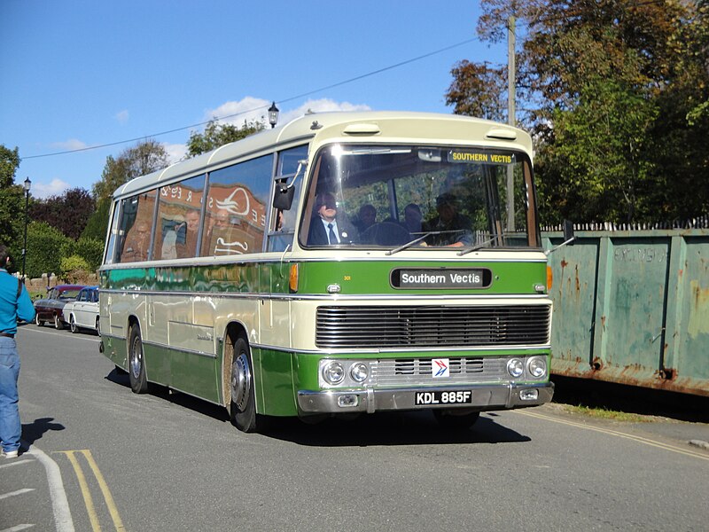 File:Southern Vectis 301 KDL 885F 6.JPG