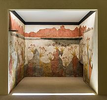 La Fresque du Printemps d'Akrotiri, trouvée dans l'île de Santorin. Elle fut protégée par les projections de cendres lors de l'éruption de Santorin (musée national archéologique d'Athènes). (définition réelle 3 178 × 2 964)