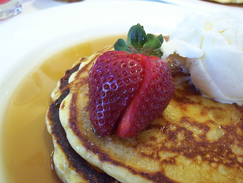 File:Strawberry on pancake.jpg