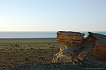 Lever de soleil sur la mer d'Aral à partir du haut de la falaise Plateau Oustiourt - panoramio.jpg