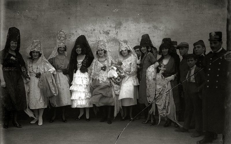 File:Tarde de toros en la plaza de 'El Txofre' (38 de 58) - Fondo Car-Kutxa Fototeka.jpg