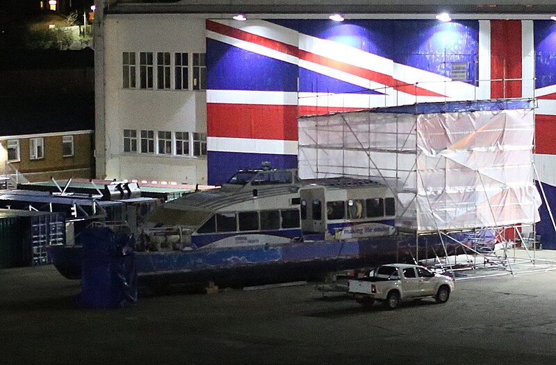 File:Thames Clipper under refit at Wight Shipyard.jpg