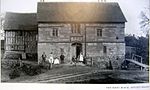 The Moat House The Gothard Family at The Moat House C.1903.jpg