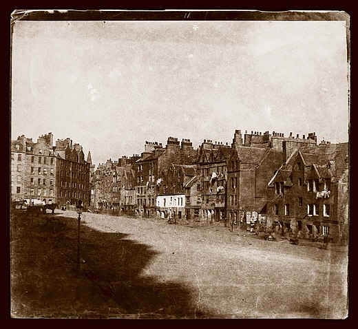 Early photograph of the  Grassmarket in Edinburgh, one of the locations in Confessions, taken around 28 years after publication of the novel.