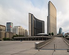 Toronto city hall August 2017 01.jpg