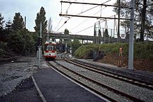 Photo d'un tramway Duewag empruntant la voie ferrée vers la gare de Lille-Flandres.