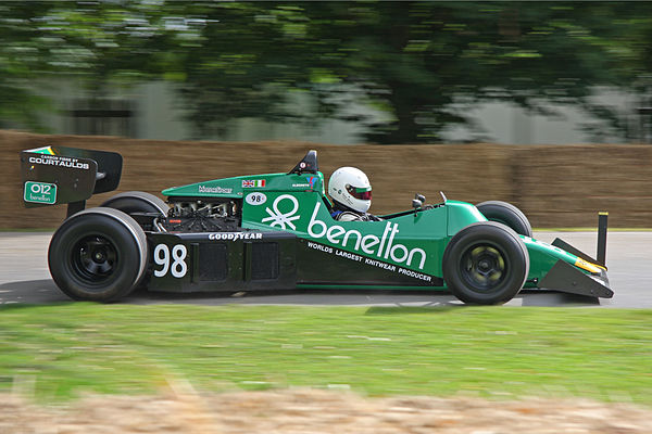 A 1983-liveried 012 being demonstrated at the 2008 Goodwood Festival of Speed.