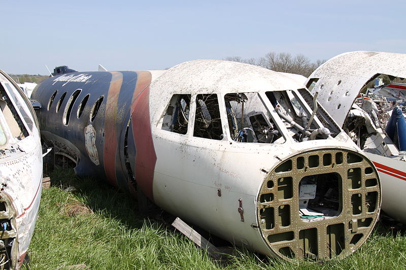 File:Unmarked Dassault Falcon F.20E Republic Of Liberia ( EL-VDY ) (9140608599).jpg