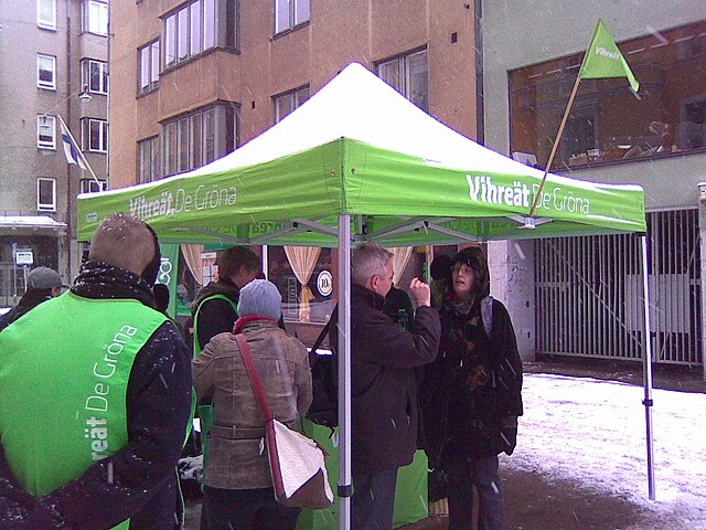 An election canvassing tent for the Greens on Iso Roobertinkatu in Helsinki in 2011.