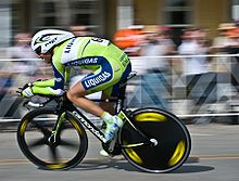 Vincenzo Nibali in azione, in una prova a cronometro al Tour of California 2009.