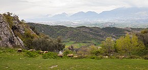 Vista de Petrela, Albania, 2014-04-17, DD 12.JPG