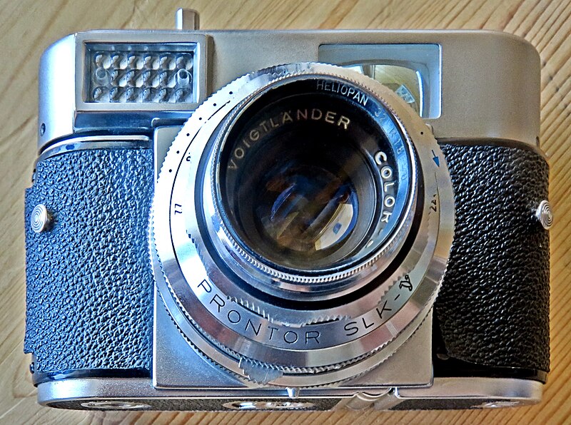 ** Voigtländer ** 800px-Voigtl%C3%A4nder_Prontor_SLK