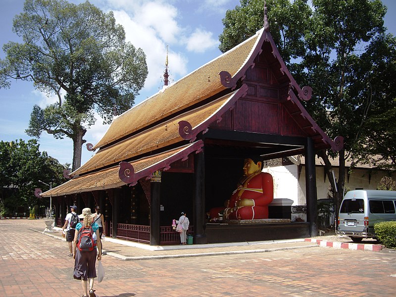 File:Wat Chedi Luang - panoramio (2).jpg