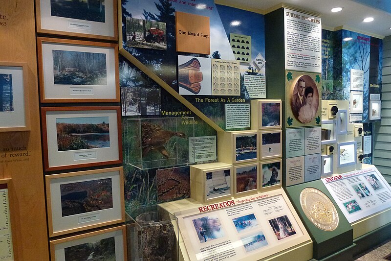 File:White Memorial Conservation Center 27 - museum display.jpg