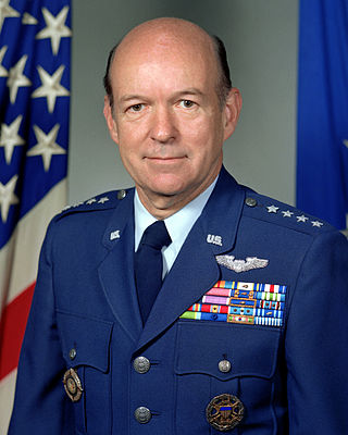 <span class="mw-page-title-main">William Y. Smith</span> United States Air Force general