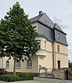 Wohnhaus in halboffener Bebauung