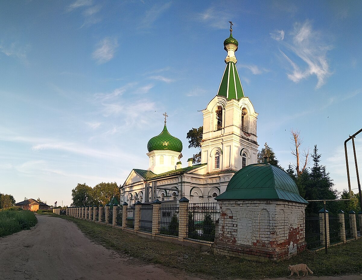 Никольское ярославская. Никольская Церковь село Никольское. Ново-Никольское (Ярославская область). Храм Николая угодника Никольское Ярославская область. Село Семибратово Ярославская область.