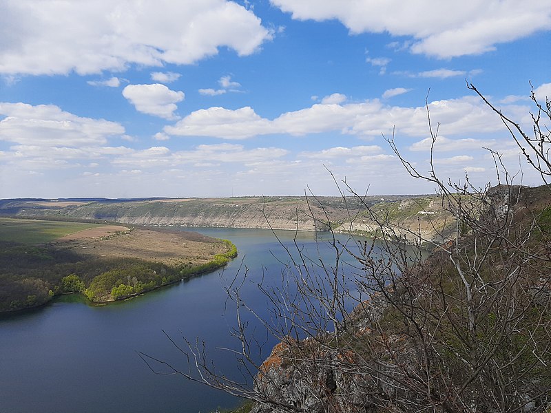 File:Розріз тернавської свити, Кам'янець-Подільський район, поблизу с. Демшин.jpg