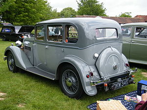 Rover 10 P1 6-light saloon