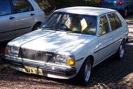 1979-1980 Mazda 323 1.4 hatchback 01.jpg