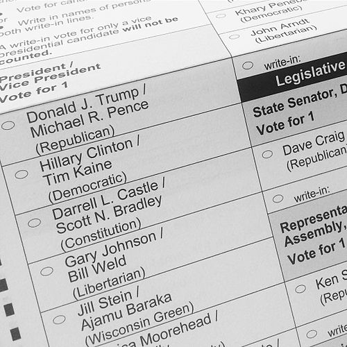 A 2016 general election ballot, listing the presidential and vice presidential candidates