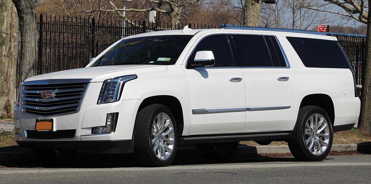 Image of 2018 Cadillac Escalade ESV Platinum front 4.6.19