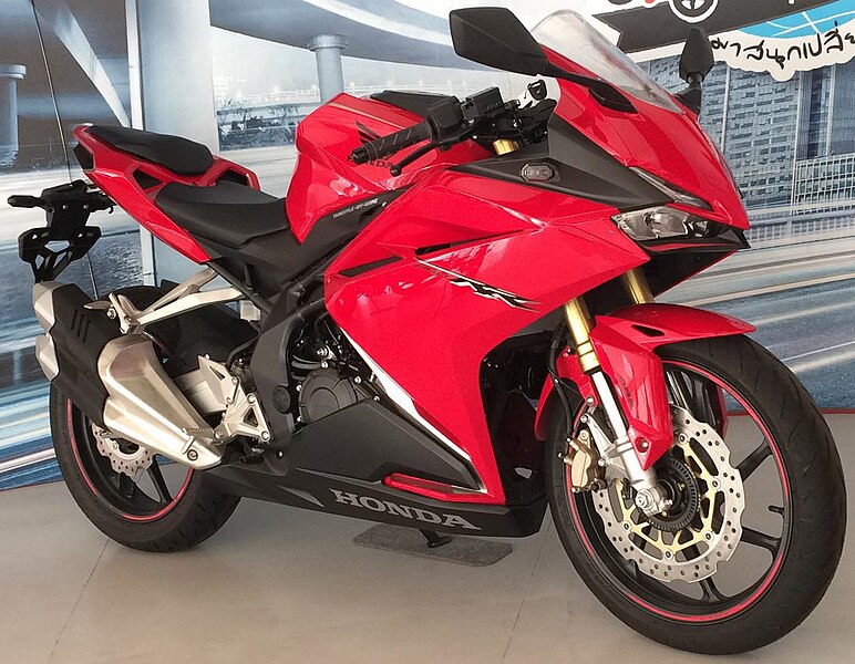 File:2019 Honda CBR250RR.jpg