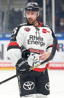 2022-04-10 Eisbären Berlin gegen Kölner Haie (Deutsche Eishockey-Liga 2021-22, Playoff-Viertelfinale) by Sandro Halank–034.jpg