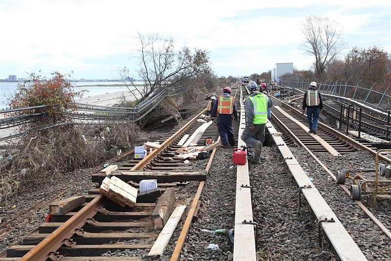 File:21. Contractors Rebuilding Washed out Tracks in Rockaways (8152150571).jpg