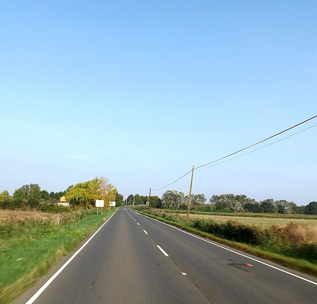 File:A1101 Mildenhall Road, Little Ouse - geograph.org.uk - 4170688.jpg