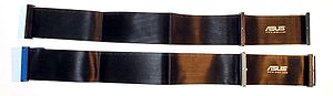 Comparison between ATA cables: 40-conductor ribbon cable (top), and 80-conductor ribbon cable (bottom). In both cases, a 40-pin female connector is used. ATA cables.jpg