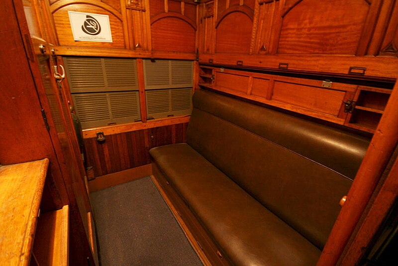 File:Acheron sleeping car interior day.jpg