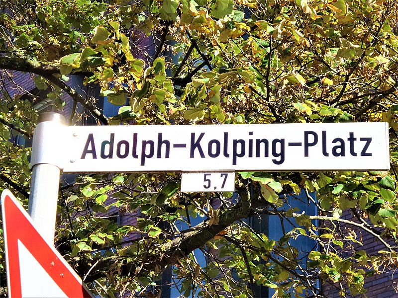 File:Adolph-Kolping-Platz - Ulm I.jpg