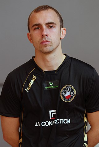 <span class="mw-page-title-main">Adrian Mierzejewski</span> Polish footballer