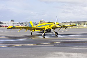 Air Tractor AT-502B (VH-HGV) taxiing at Wagga Wagga Airport.jpg