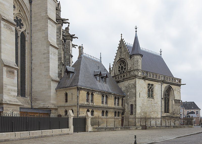 Amiens France Cathédrale-Notre-Dame-d-Amiens-09b.jpg