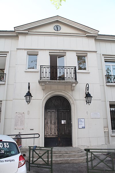 File:Ancienne mairie Neuilly Marne 3.jpg