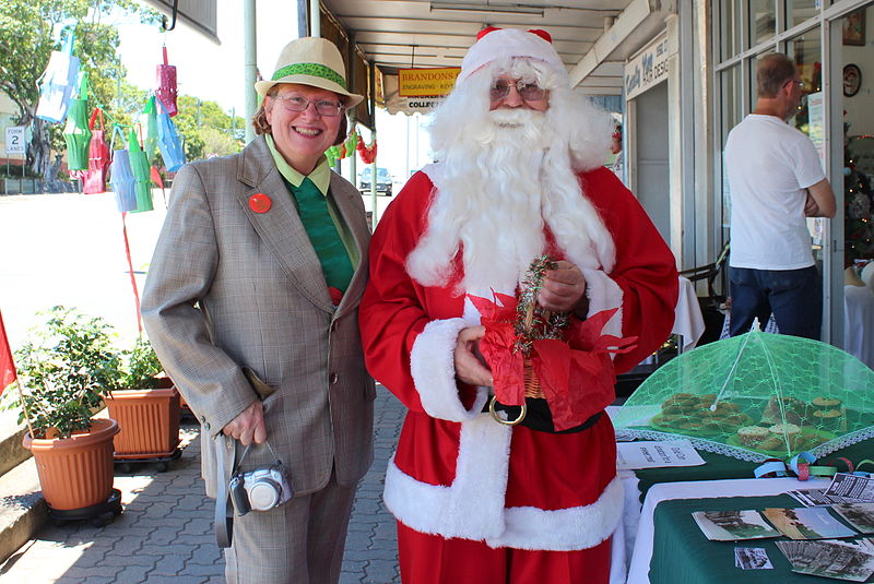 File:Annerley Junction Christmas Fair 2013.JPG