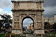 Arco di Traiano (Benevento) 02.jpg