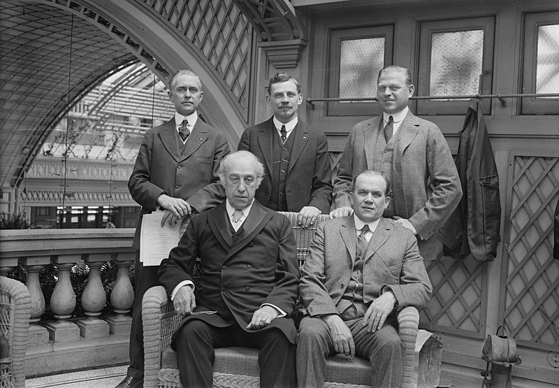 File:Arthur Farwell, Peter William Dykema, Walter Kirkpatrick Brice, John Christian Freund, and H. Barnhart in 1917 at the Community chorus luncheon in Manhattan.jpg