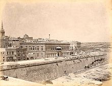 Jews' Sally Port in Valletta Auberge de Baviere et Angleterre.jpg